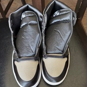 Nike Women’s High-Top Sneakers in Black/Medium Grey-White